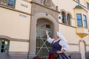 Stadsvandring: Katt, klapp, kvarn och rysligheter